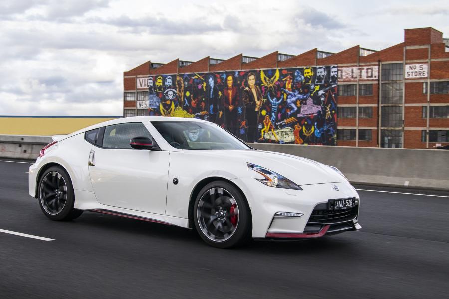  Nissan 370Z Nismo (Z34) 2017 года  (AU) (фото 22 из 37)